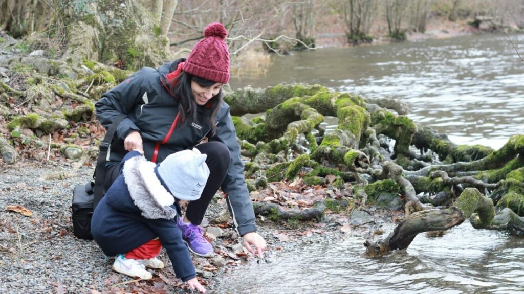 About Shobita- Shobita and daughter by the water pic