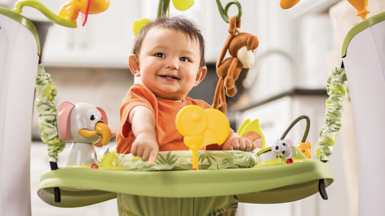 mejor centro de actividades para bebés exersaucer