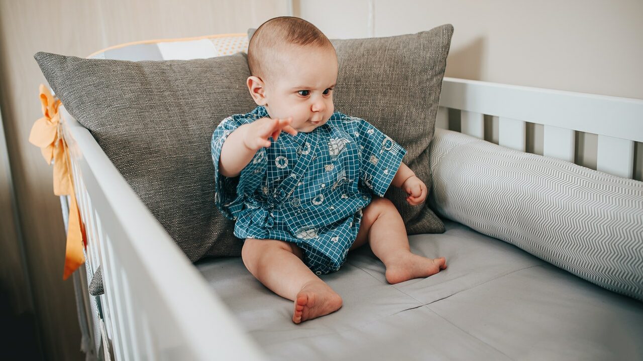 mejores cunas de madera para bebés