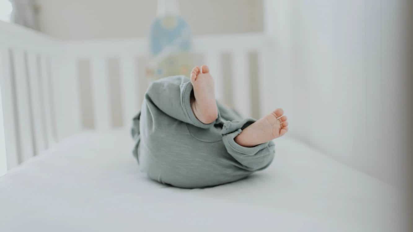 Best Non-toxic Organic Crib Mattress for Your Baby